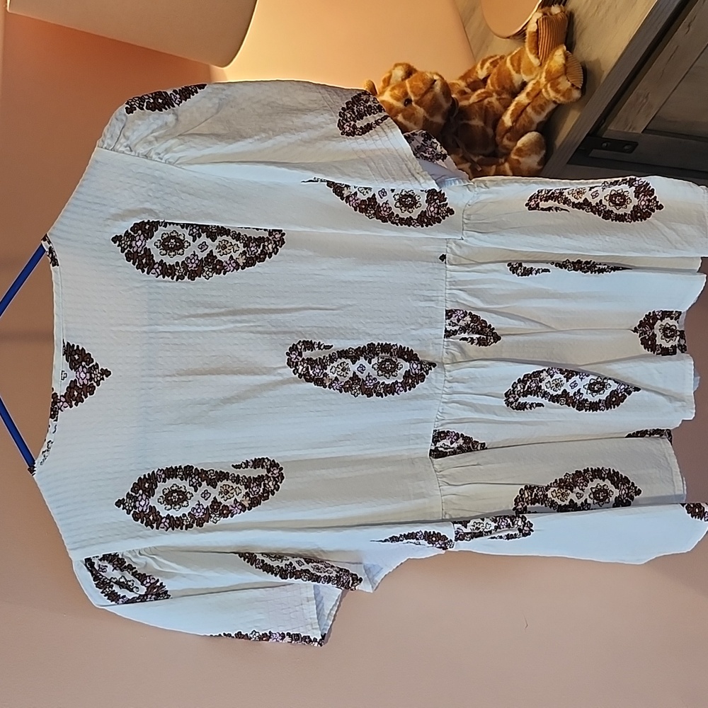 4/$20 Knox Rose Printed Floral Blouse - Picture 5 of 6